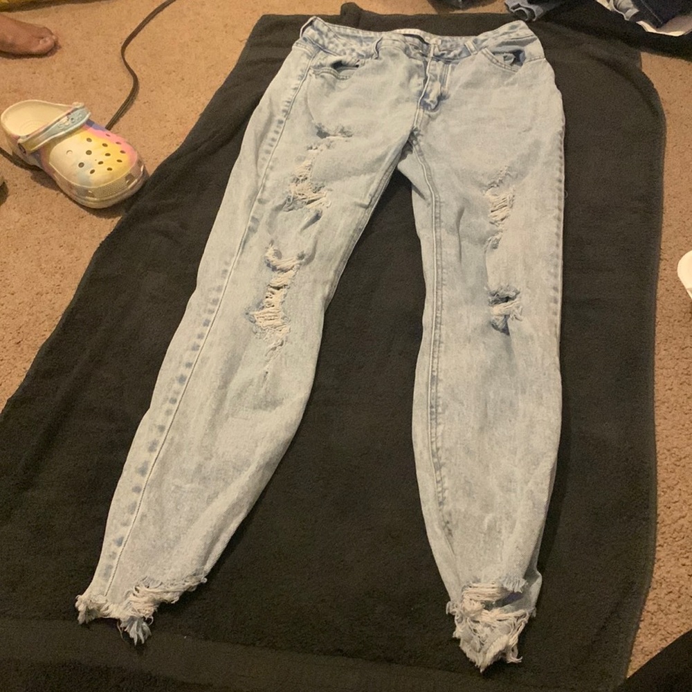 High waisted jeans